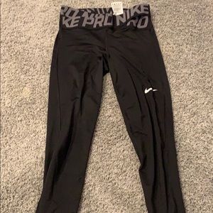 brand new nike pro leggings